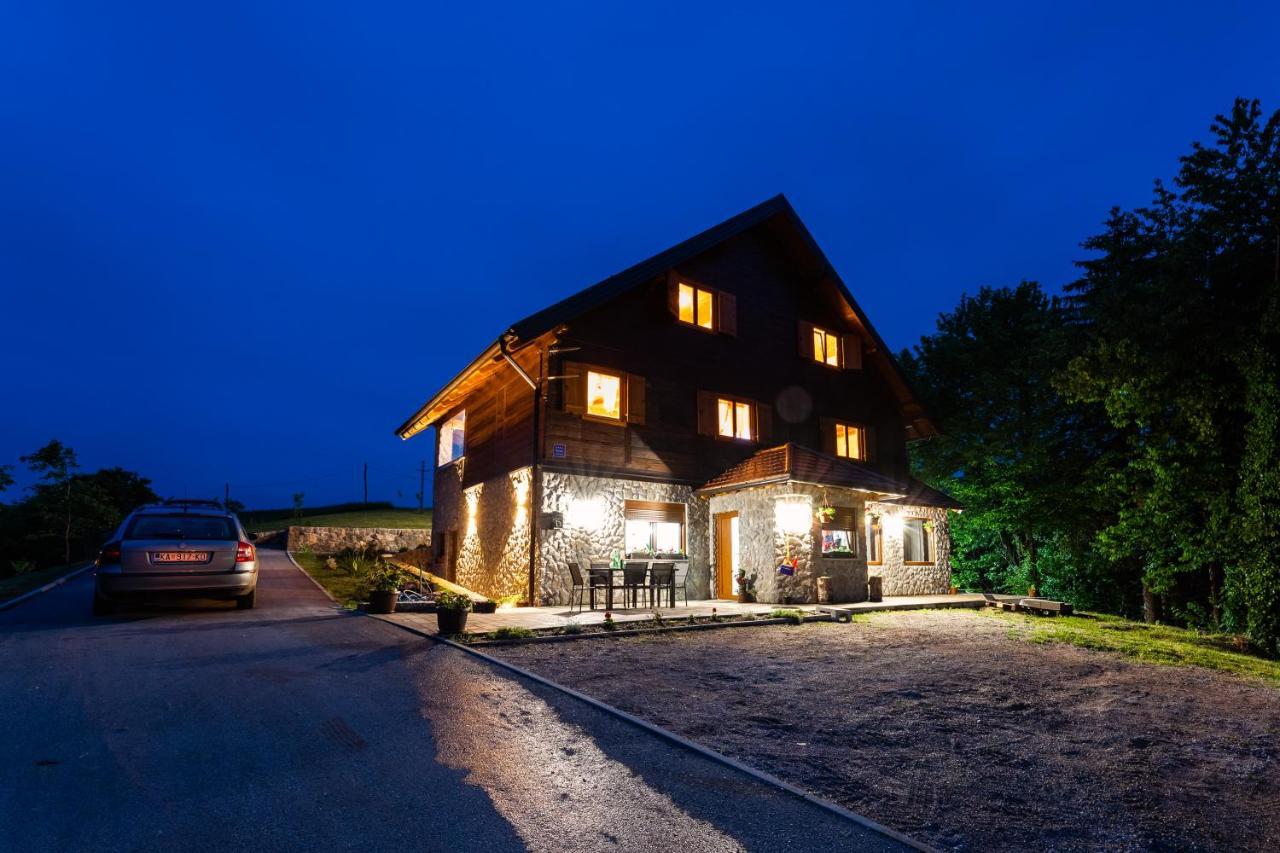 Apartment Stone And Wood Cetingrad Exterior photo